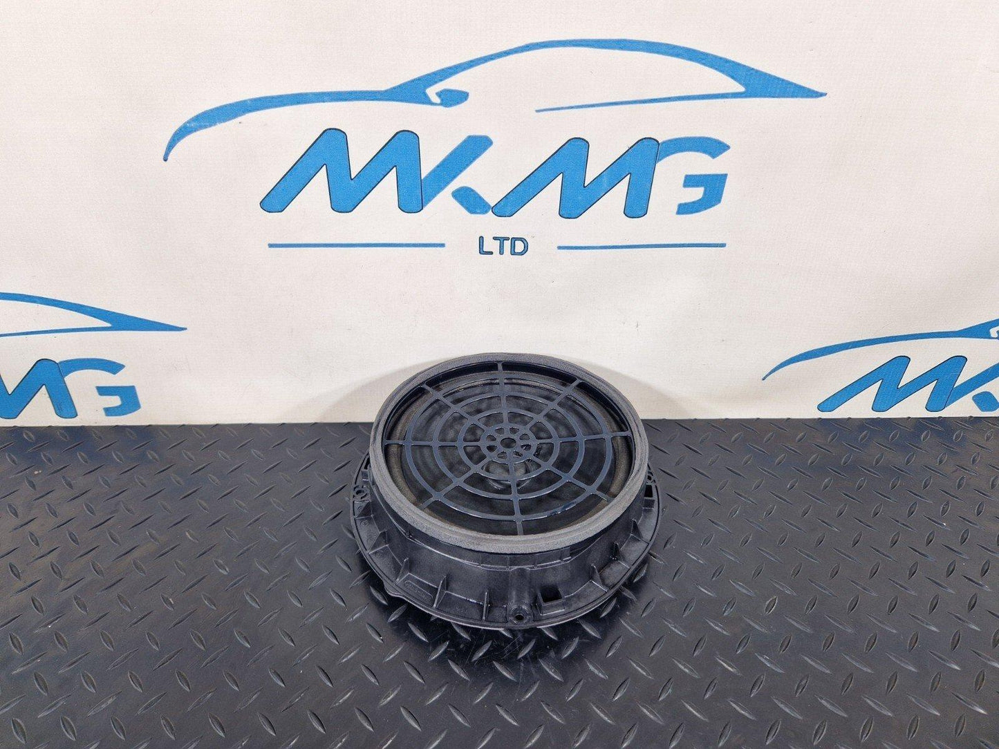 16-19 AUDI A4 B9 S-LINE GENUINE REAR LEFT /RIGHT SIDE DOOR SPEAKER 8W0035411