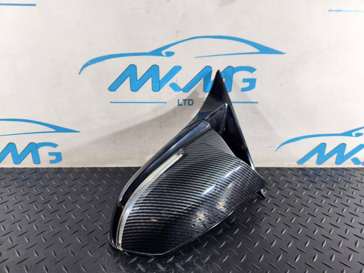 BMW 118i F40 Hatchback Left Passenger Side Door Wing Mirror 20772003