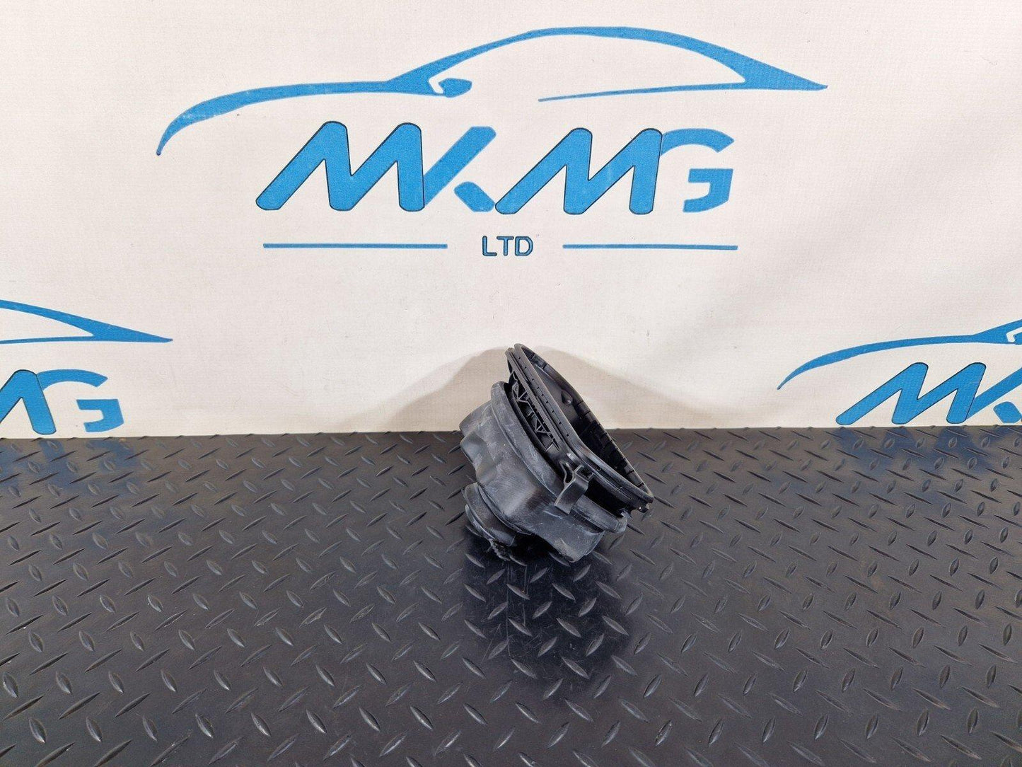 16-19 AUDI A4 B9 GENUINE OEM GEARSTICK RUBBER SEAL TRIM 8W0711406 8K0711167