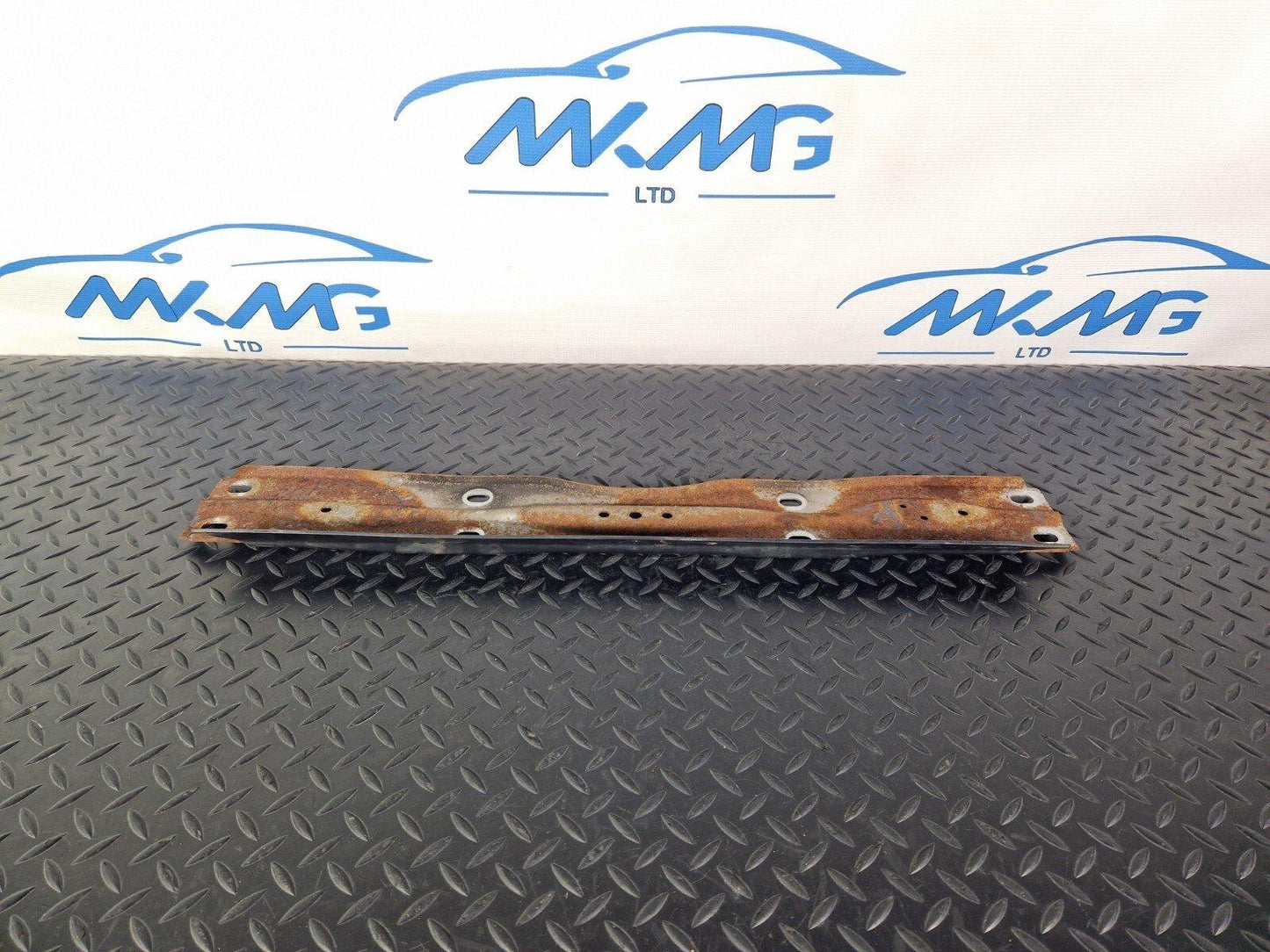 12-18 AUDI A6 C7 GENUINE OEM UNDERBODY FLOOR PLATE CONNECTING STRUT 4G0803183