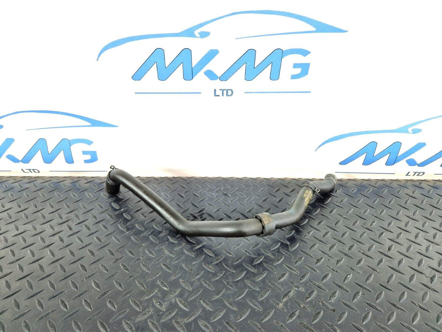 16-19 AUDI A4 AVANT B9 S-LINE OEM ENGINE COOLANT HOSE 8W2122096