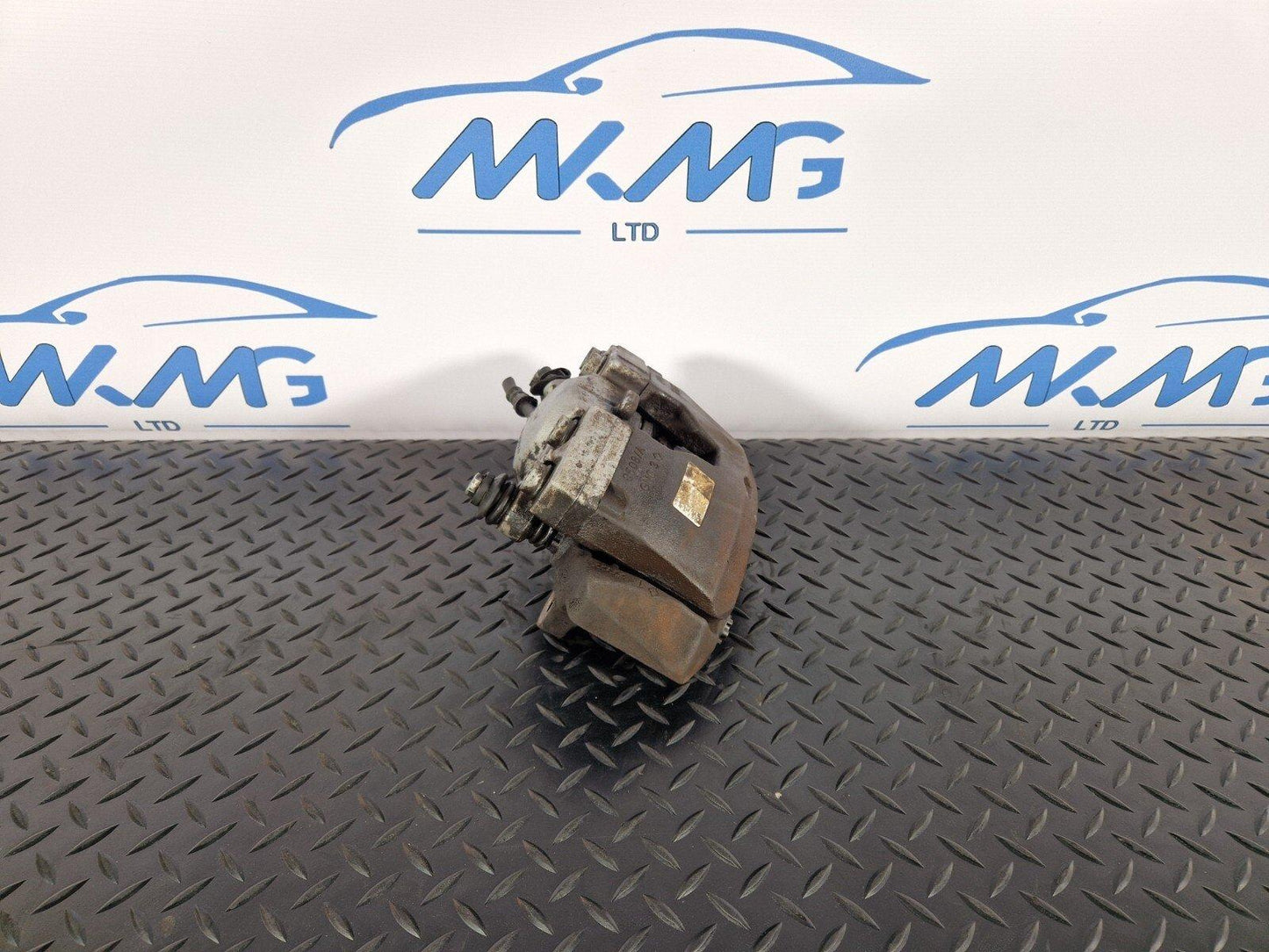 12-18 AUDI A6 C7 GENUINE FRONT RIGHT DIRVER O/S FRONT BRAKE CALIPER 4G0106BM