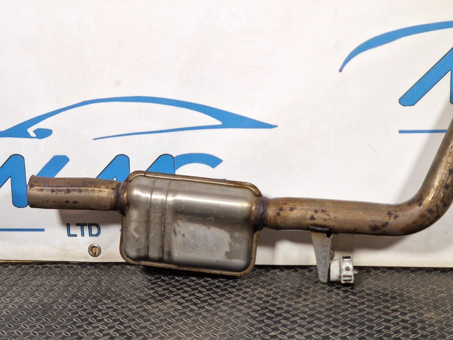 19-ON MERCEDES BENZ B CLASS W247 GENUINE REAR EXHAUST PIPE A2474913900