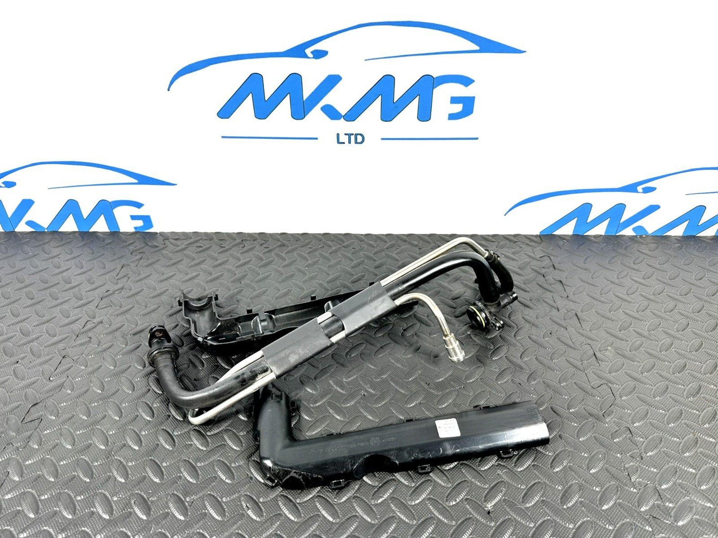 16-19 AUDI A4 B9 GENUINE 1.4 TFSI VENTILATION HOSE PIPE 04E103474T