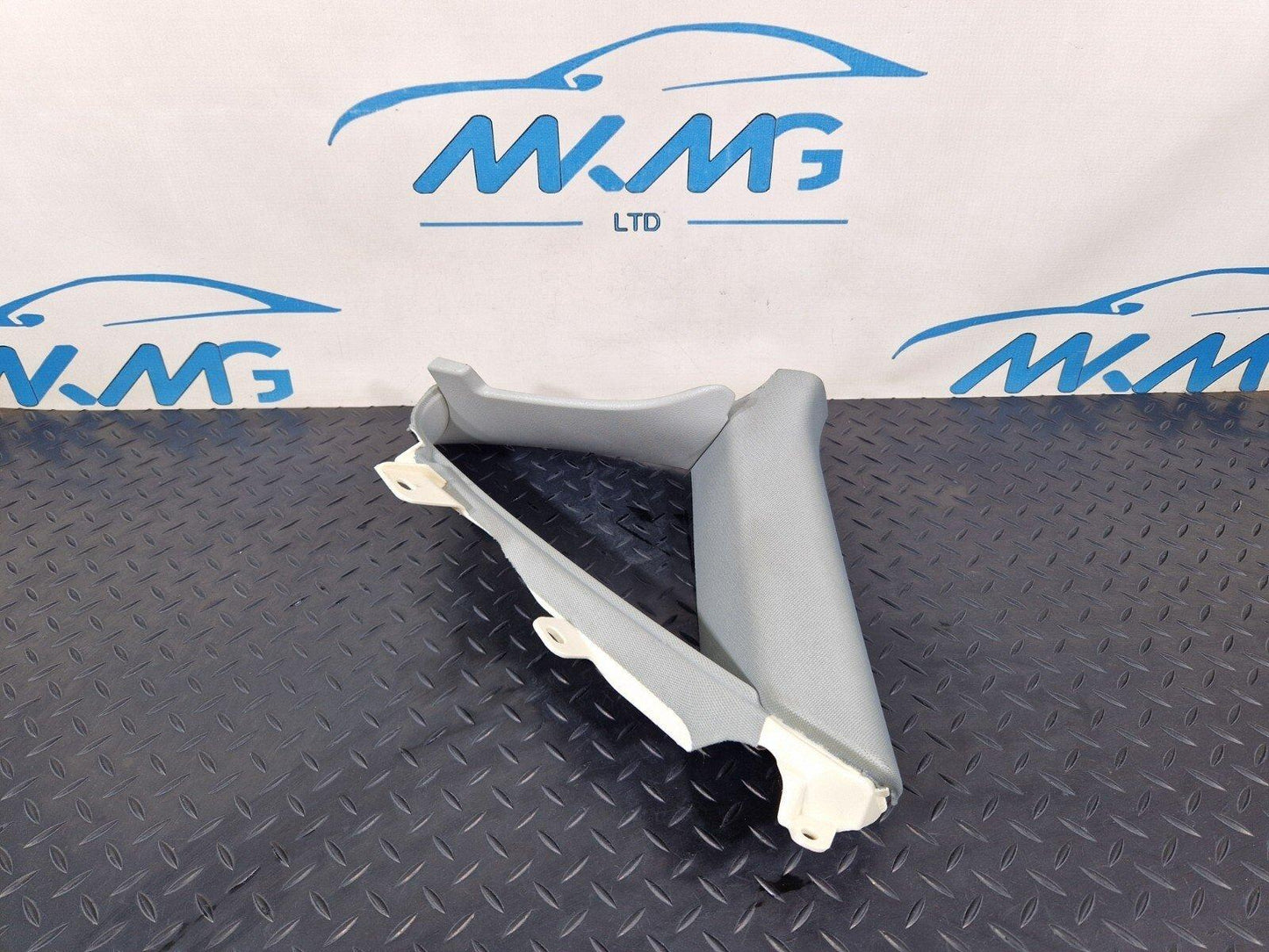 15-18 AUDI A7 4G GENUINE OEM REAR RIGHT SIDE C PILLAR GREY TRIM COVER 4G8867288