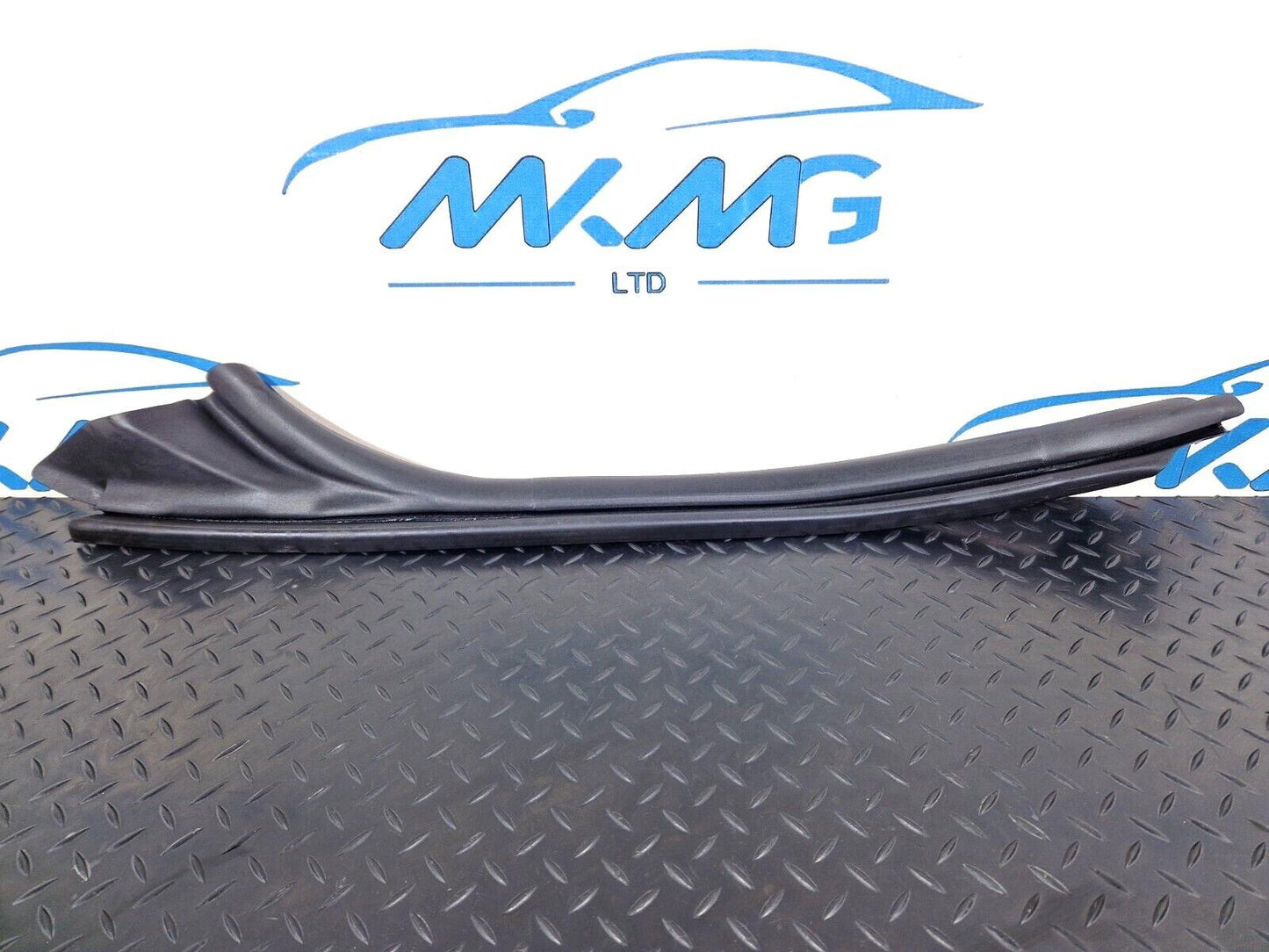 16-24 AUDI A5 F5 FRONT RIGHT INNER UPPER DOOR SEAL RUBBER 8W7831722B