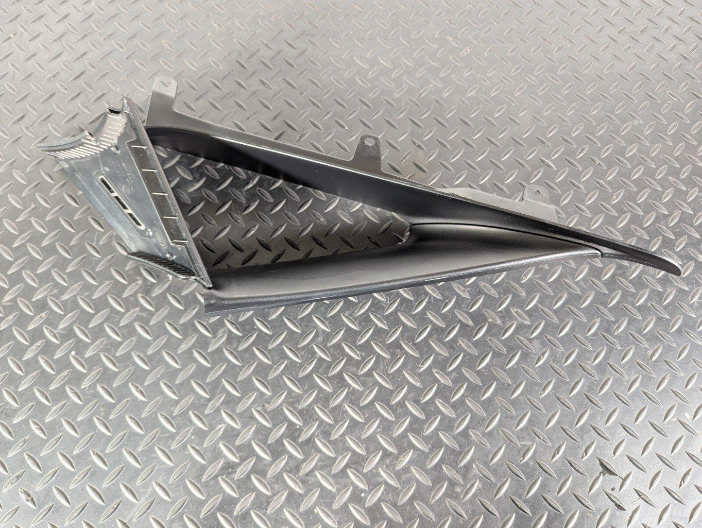 14-21 BMW 2 SERIES 218d GRAN TOURER F46 RIGHT A-PILLAR TRIM COVER BLACK 7329586