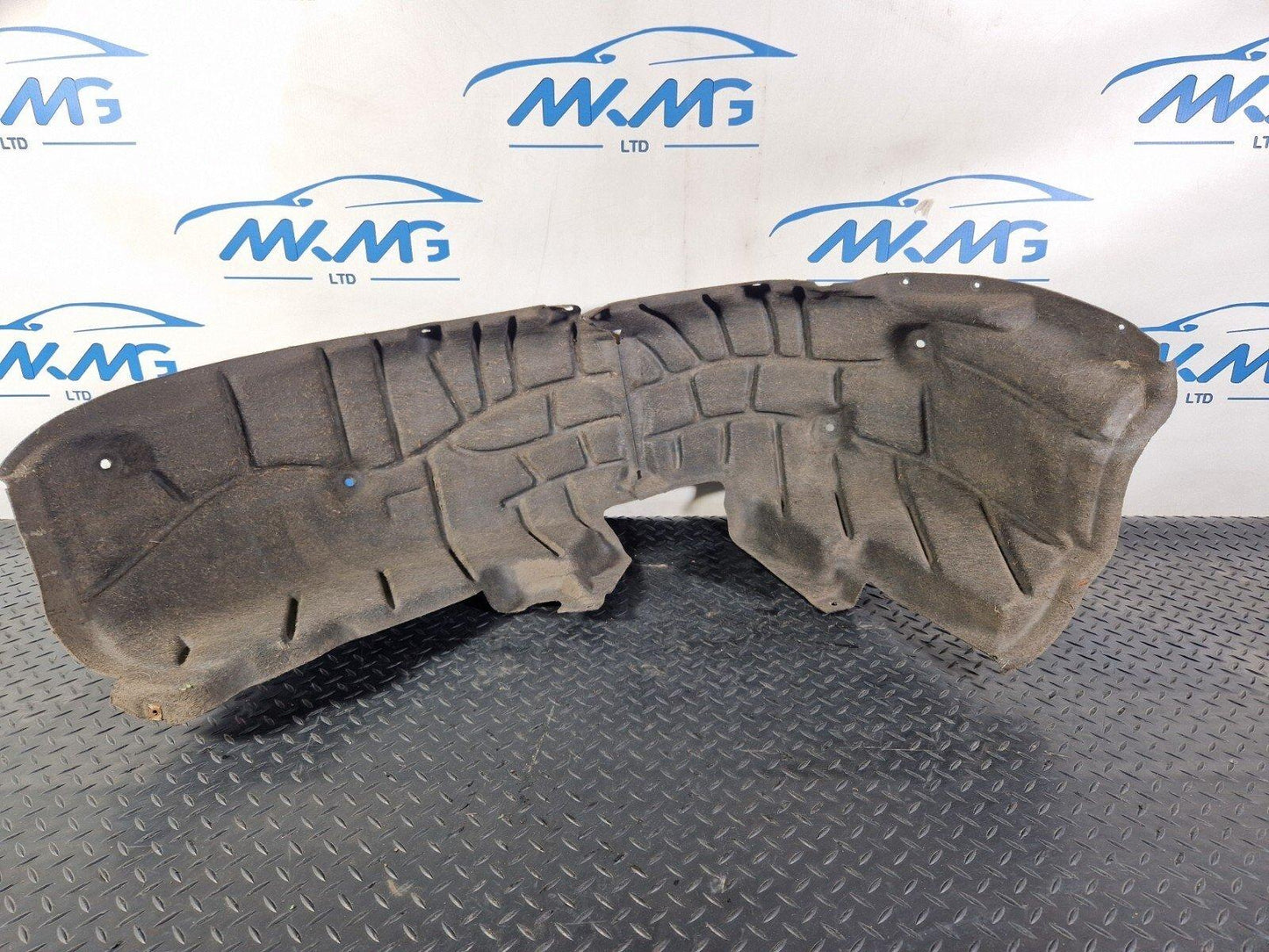 16-19 AUDI A4 B9 LEFT REAR WHEEL ARCH LINER COVER 8W0810171F
