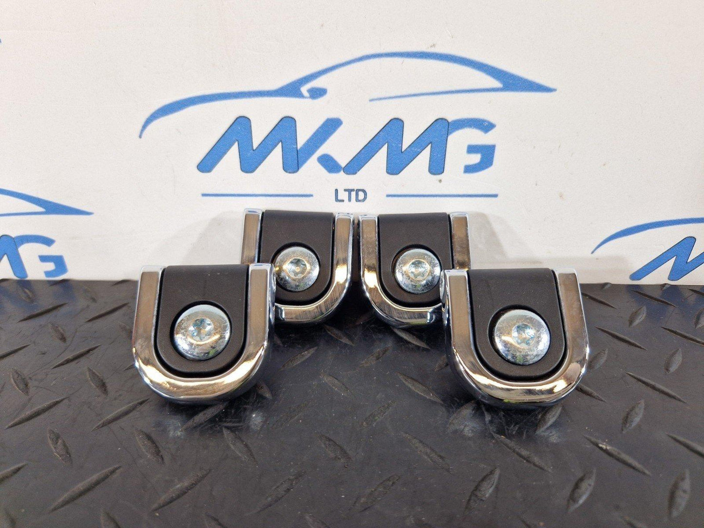 19-ON RANGE ROVER EVOQUE L551 GENUINE TRUNK BOOT TIE DOWN CARGO HOOKS X4