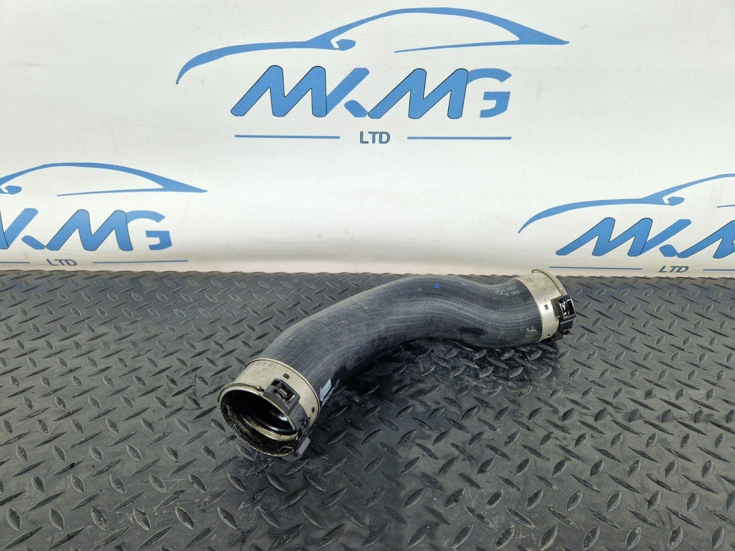 14-21 MERCEDES BENZ C200d W205 GENUINE OEM INTERCOOLER HOSE PIPE A2055280100