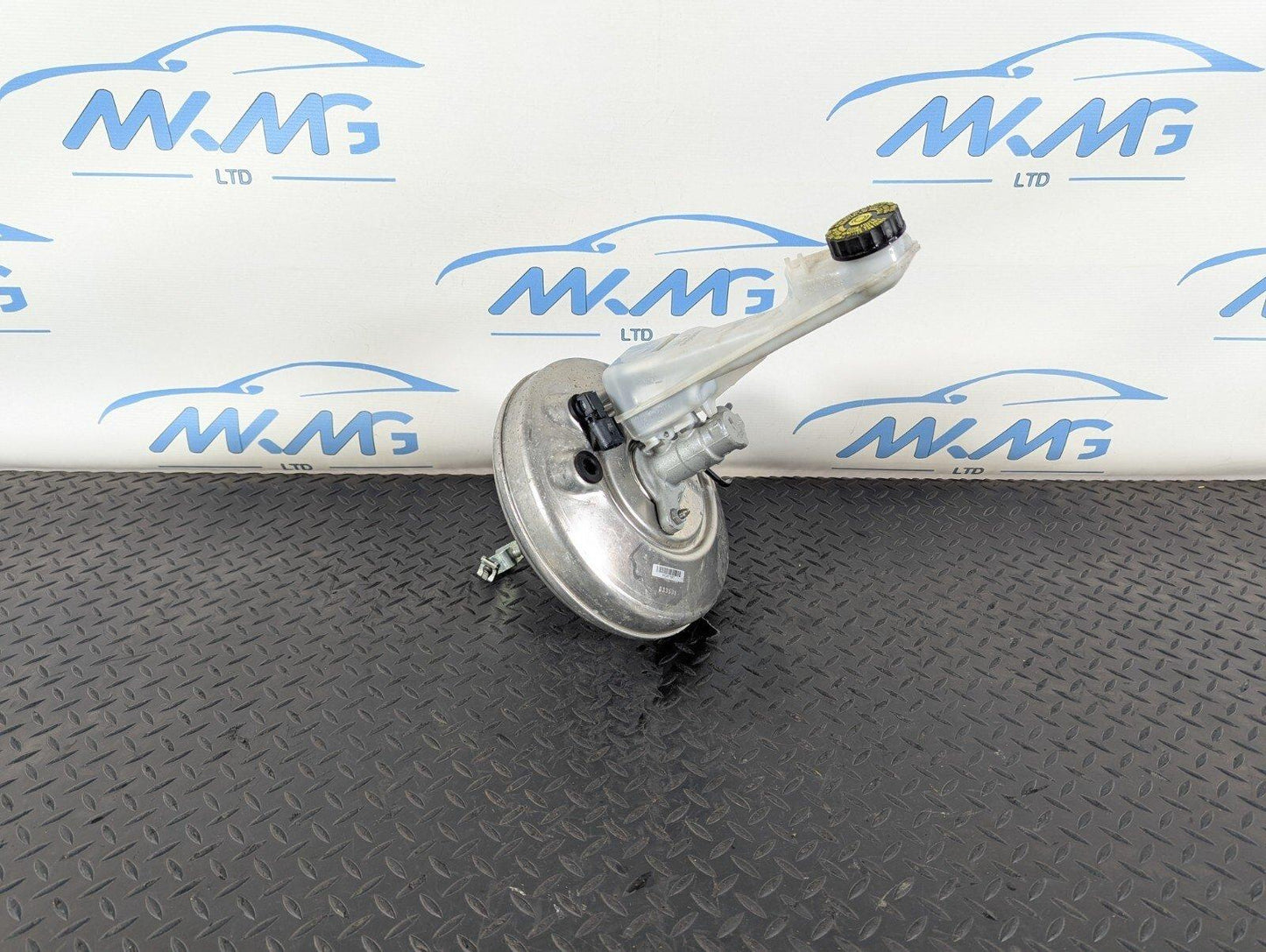 14-21 BMW 2 SERIES 218d GRAN TOURER F46 GENUINE BRAKE SERVO WITH MASTER CYLINDER