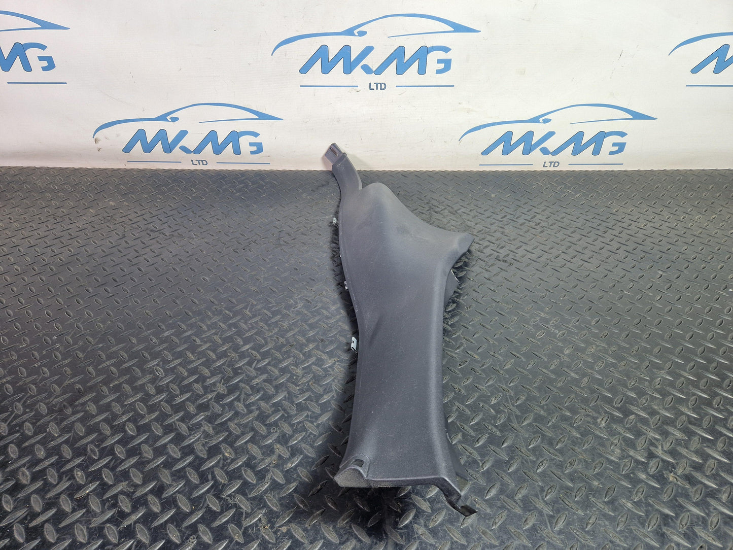12-18 Land Rover Range Rover Evoque L538 Rear Left C Pillar Trim BJ3231071AEW