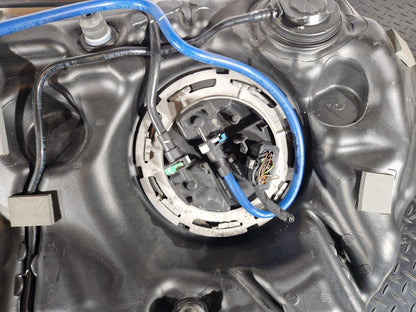 14-21 MERCEDES BENZ C300 W205 HYBRID DIESEL FUEL TANK WITH PUMP A2054701201