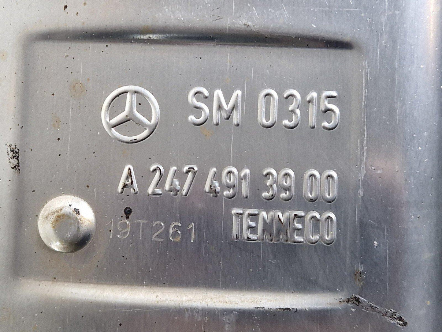 14-21 MERCEDES BENZ C300h W205 REAR EXHAUST PIPE A2474913900