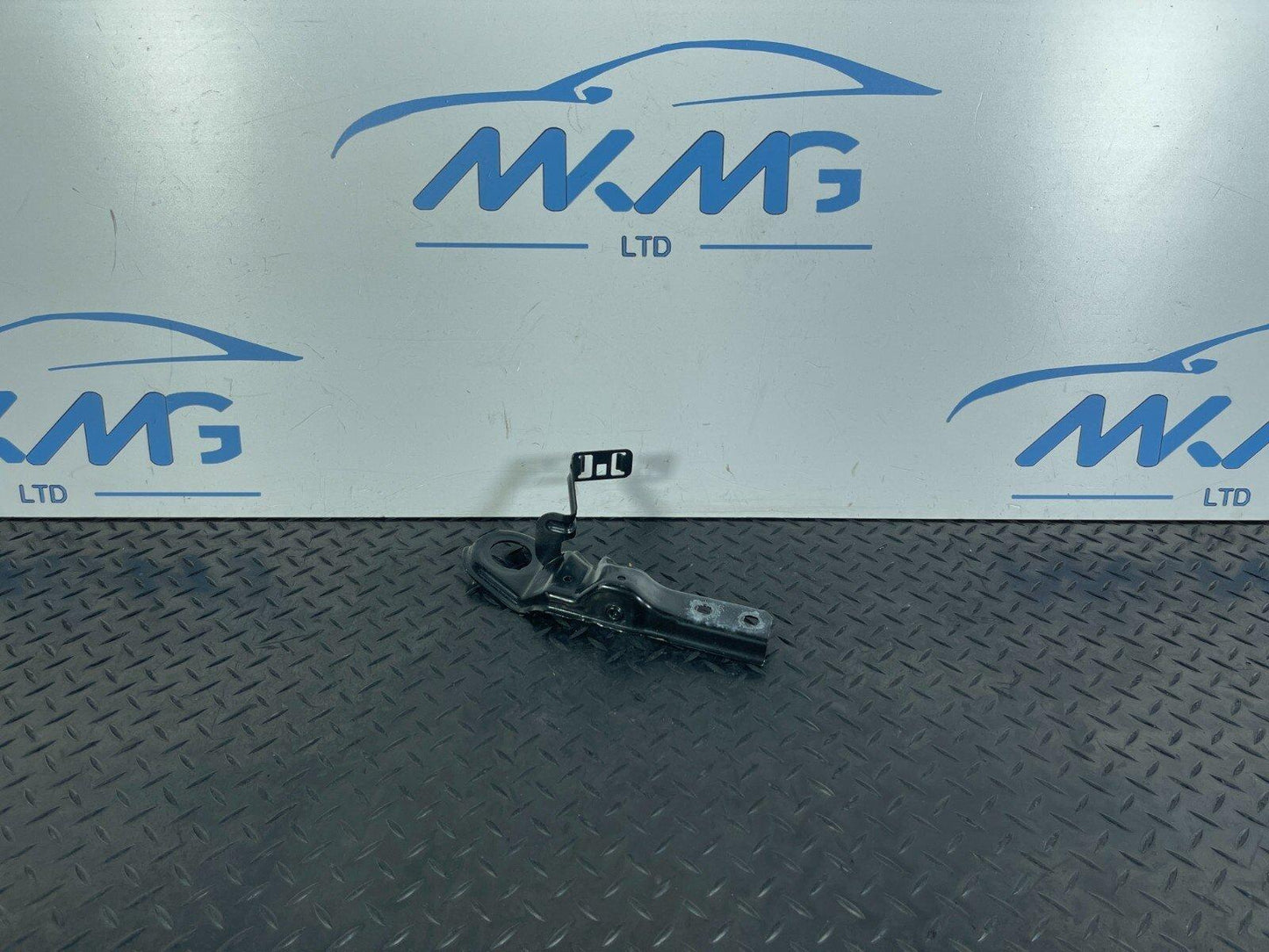 16-22 BMW X1 F48 GENUINE FRONT RIGHT DRIVER SIDE BONNET STRUT BRACKET 7355992