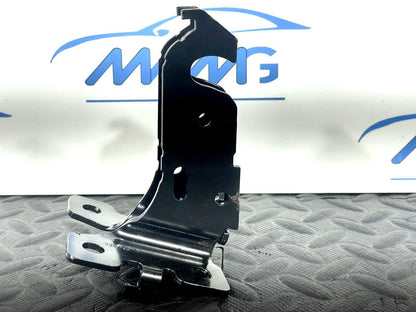16-19 AUDI A4 B9 AVANT GENUINE REAR CENTRE SEAT BRACKET 8W0886177