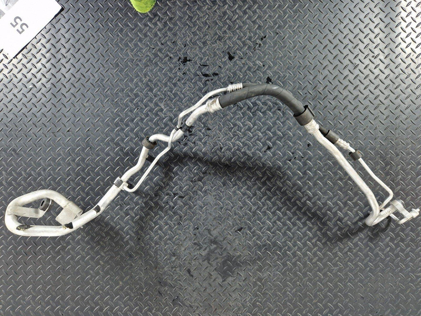 14-21 MERCEDES-BENZ C-CLASS C250D W205 OEM AIRCON PIPE HOSE A2058304502