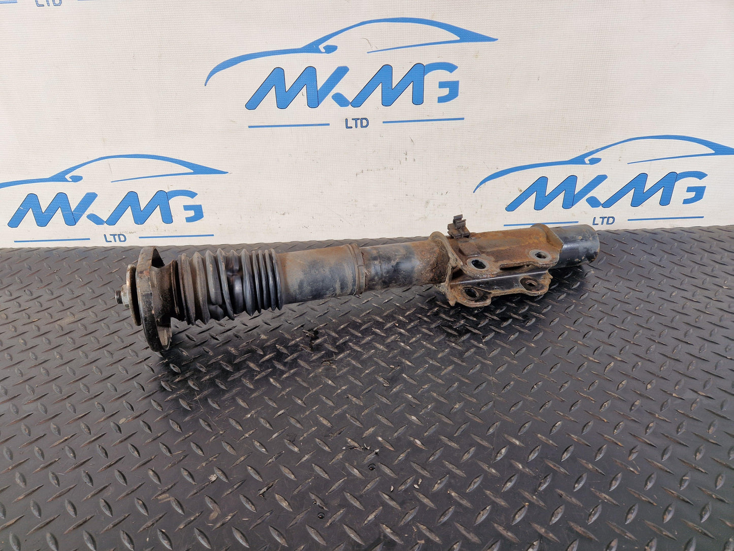 Mercedes-Benz Sprinter W907 Front Shock Absorber Fits Left & Right A9073205501