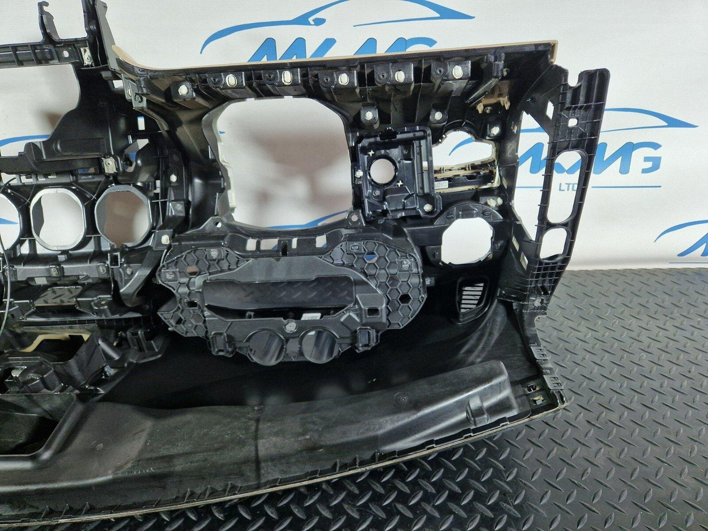 14-21 MERCEDES BENZ C200 W205 DASHBOARD ASSEMBLY & AIR BAG A2056800187