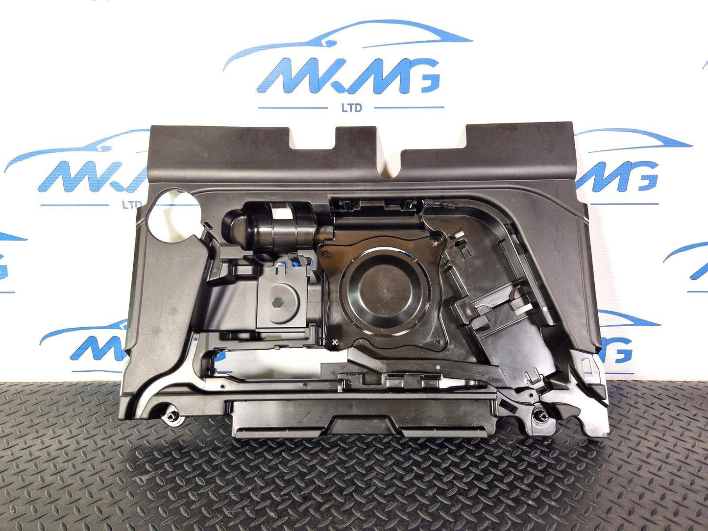18-ON MERCEDES BENZ A CLASS W177 OEM BOOT STORAGE BOX HOLDER TRIM A1778900000