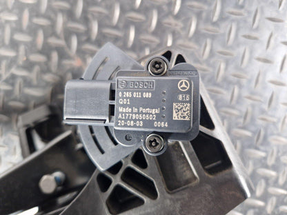 19-ON MERCEDES BENZ A CLASS EQ W177 ELECTRIC BRAKE PEDAL A2472903800
