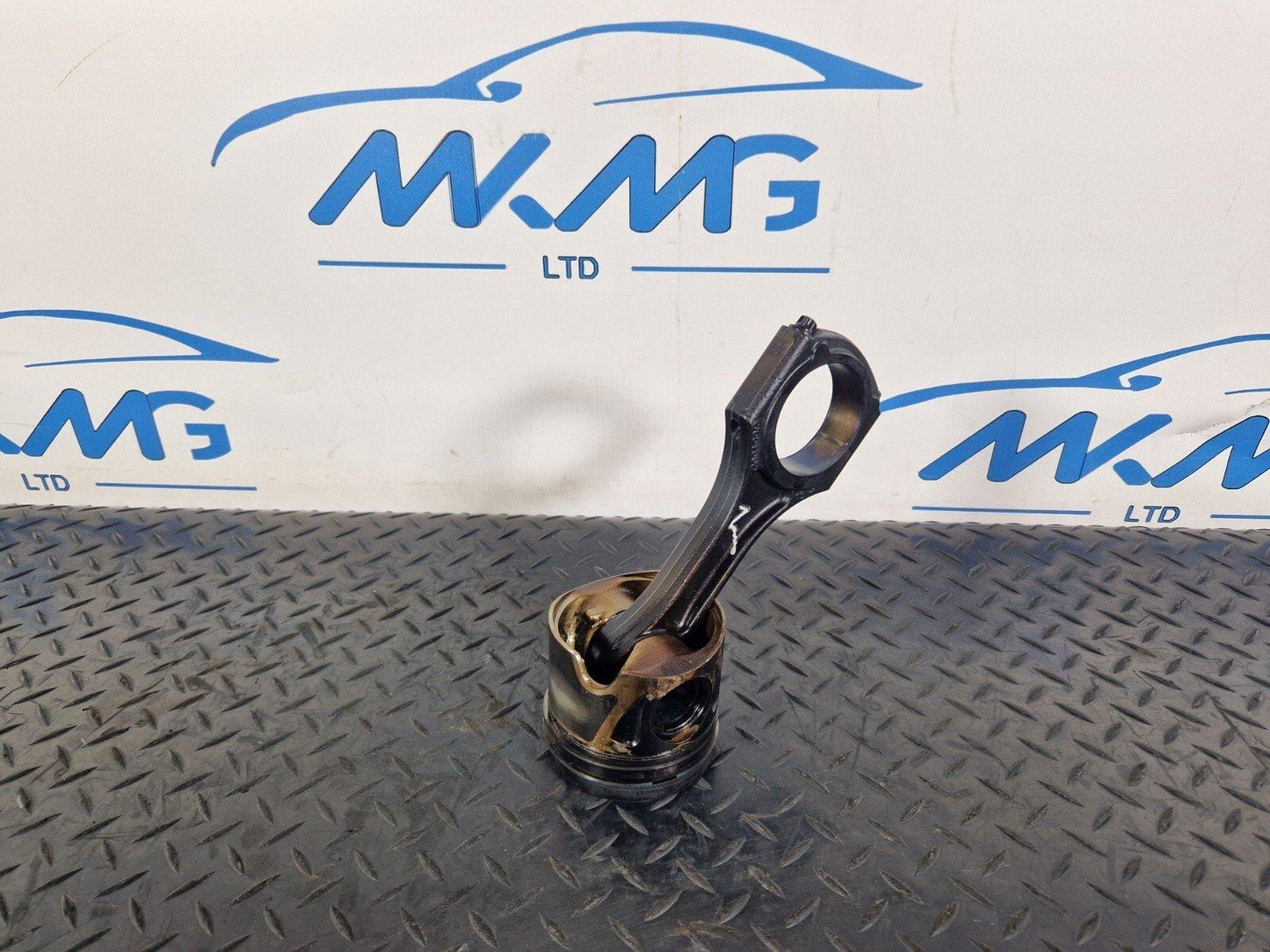 14-21 MERCEDES BENZ C300h W205 COMPLETE PISTON WITH CON ROD 65100