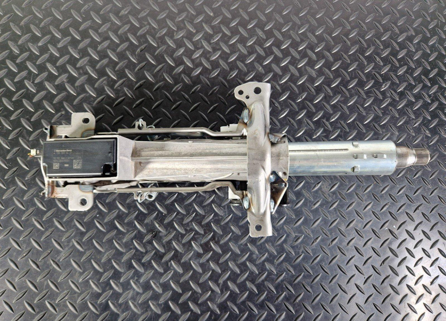 18-ON MERCEDES BENZ A CLASS W177 GENUINE STEERING COLUMN A2474621800
