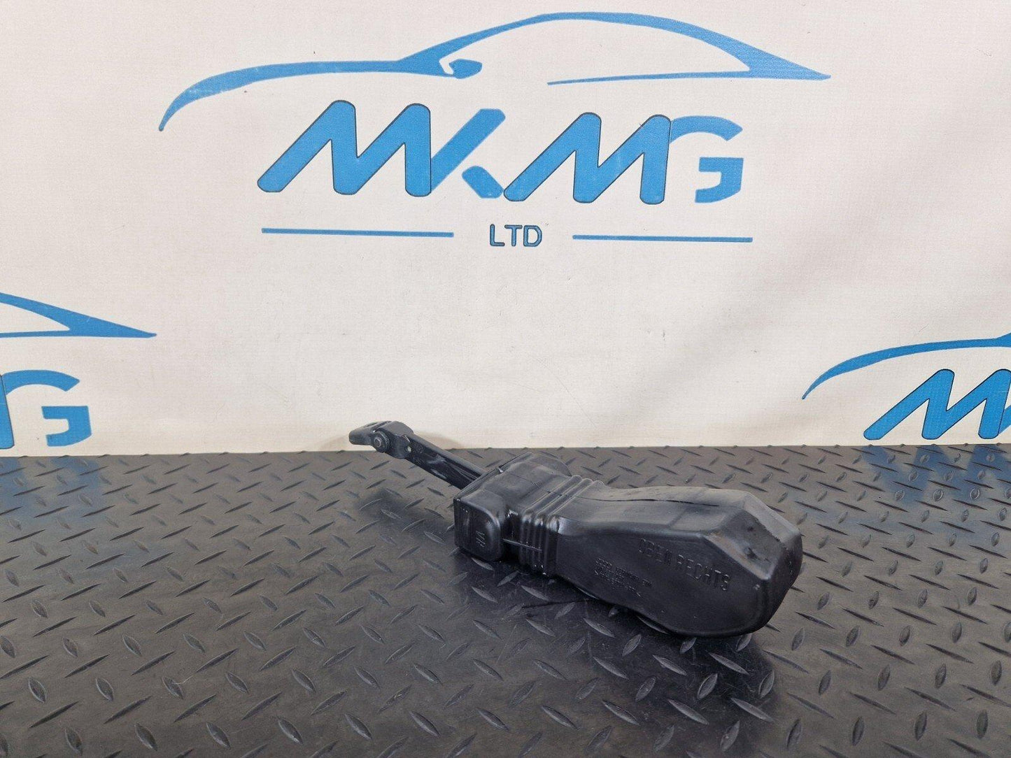 10-17 AUDI A8 4H FRONT DOOR CATCH FITS LEFT & RIGHT 4H0837267