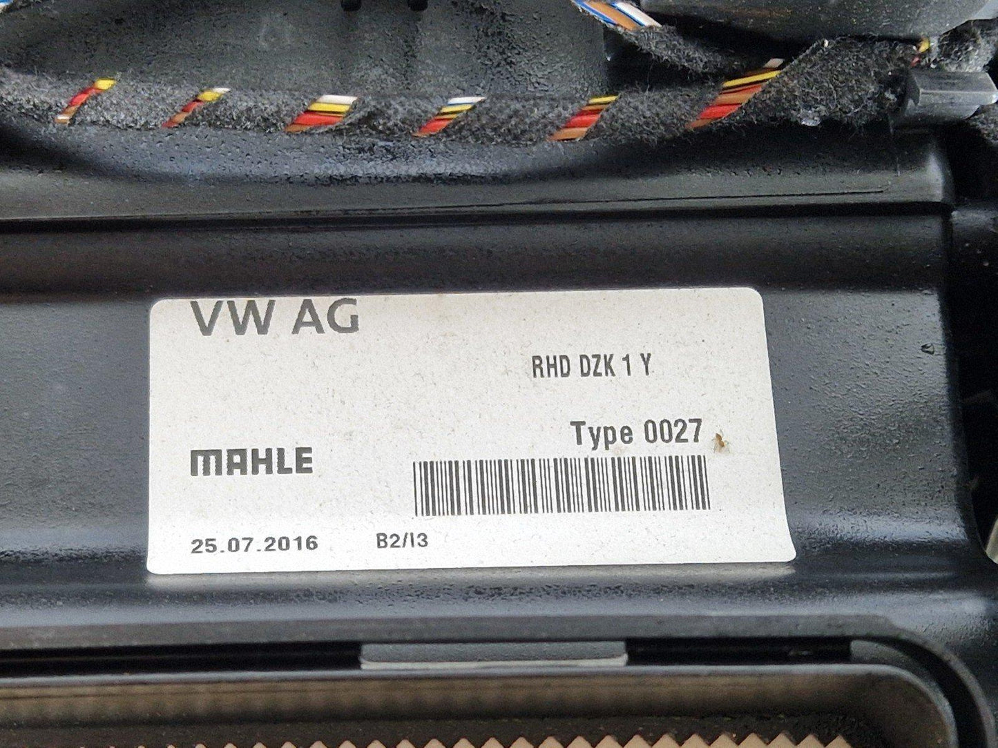 16-19 AUDI A4 AVANT B9 S-LINE GENUINE HEATER MATRIX COMPLETE BOX 8W2816005L