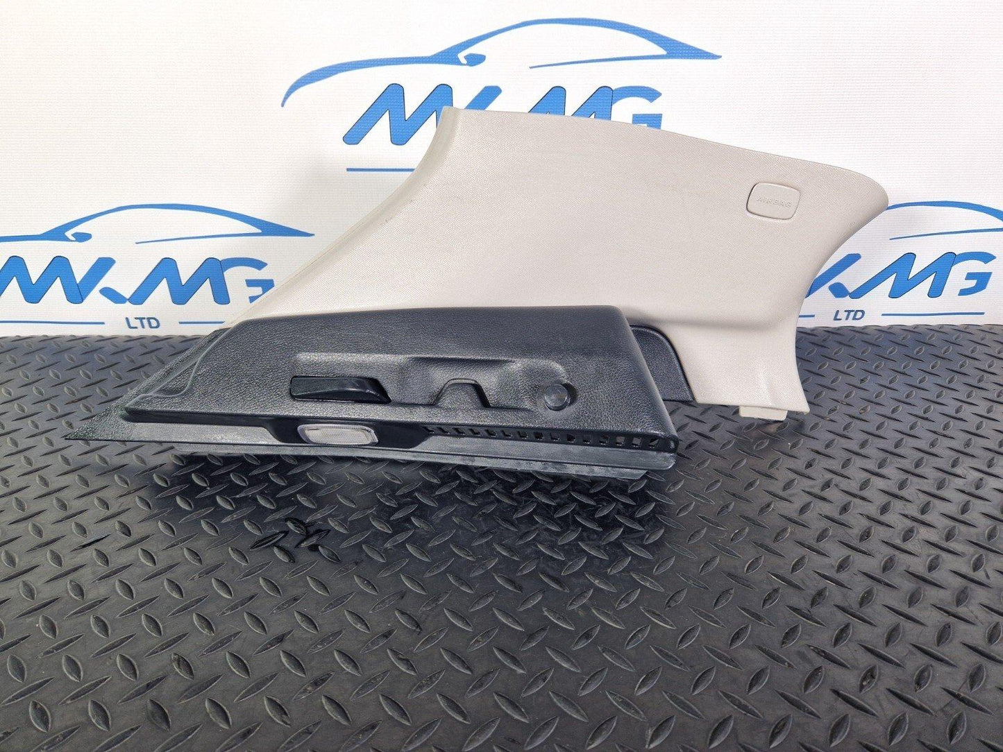 14-20 MERCEDES BENZ GLA 200 X156 OEM BOOT REAR LEFT C-PILLAR TRIM A1566904300