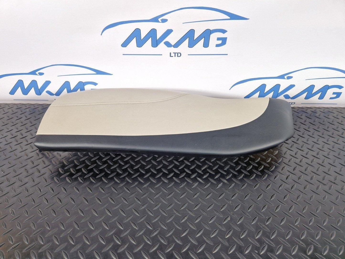 11-18 BMW 6 SERIES F06 GENUINE LEFT SIDE BACK SEAT SIDE FINISHER 7289851