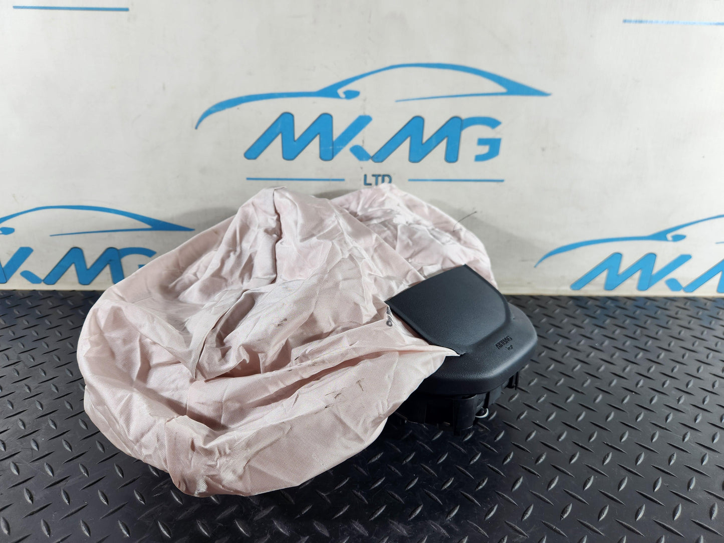 Range Rover Evoque L551 SUV Deployed Steering Wheel Safety Bag K8D2-043B13-EA