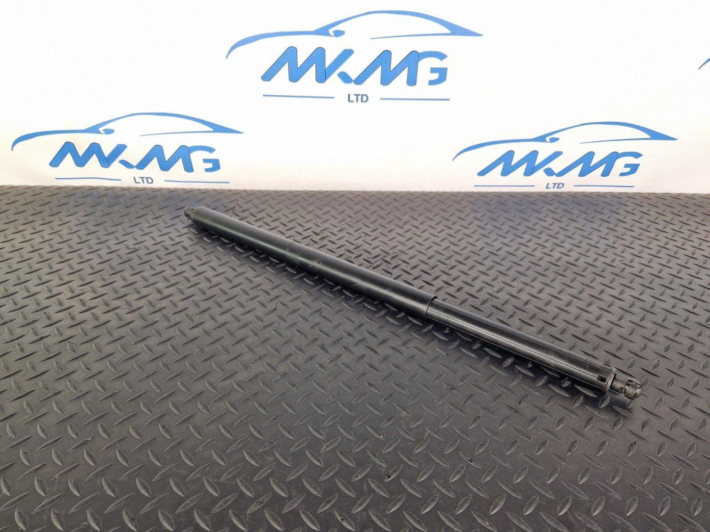 14-19 MERCEDES BENZ GLA X156 OEM REAR RIGHT TAILGATE SUPPORT STRUT A1569800764