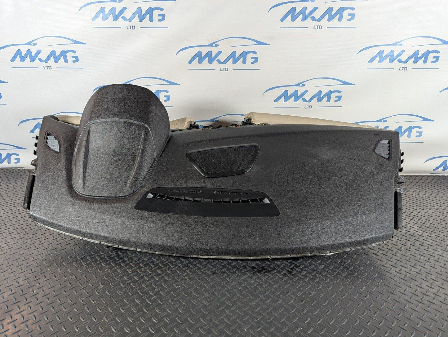 14-21 BMW 2 SERIES 218d GRAN TOURER F46 GENUINE COMPLETE DASHBOARD PANEL 9275998