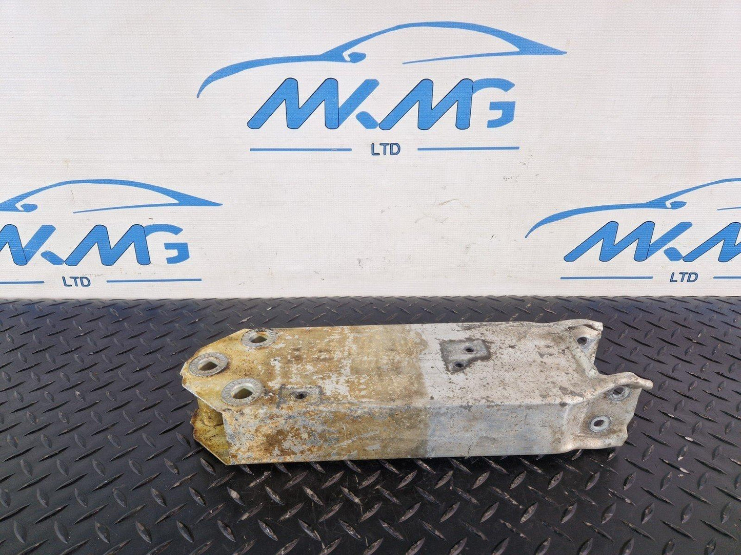 BMW X1 F48 GENUINE FRONT RIGHT DRIVER O/S DEFORMATION ELEMENT 7406386