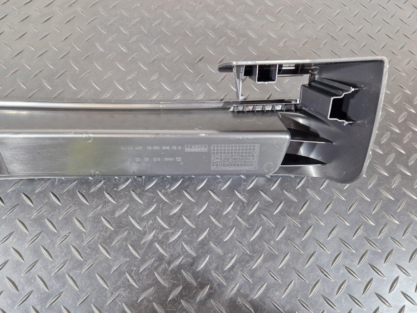 12-18 MERCEDES BENZ B-CLASS W246 FRONT LEFT SIDE SEAT COVE TRIM A2469190000