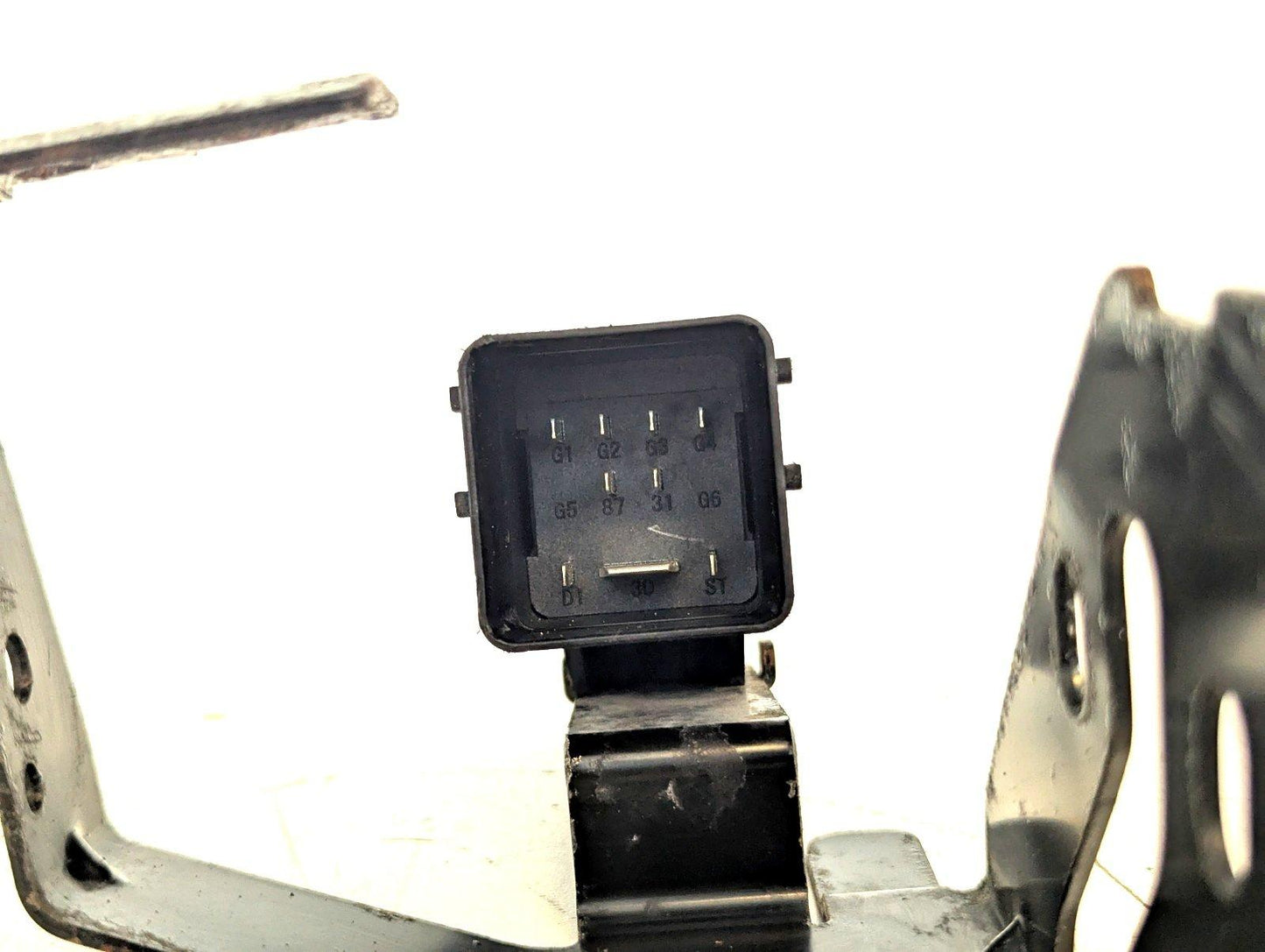 14-23 MERCEDES VITO W447  GENUINE OM622 GLOW PLUG  RELAY ECU  A6229000700