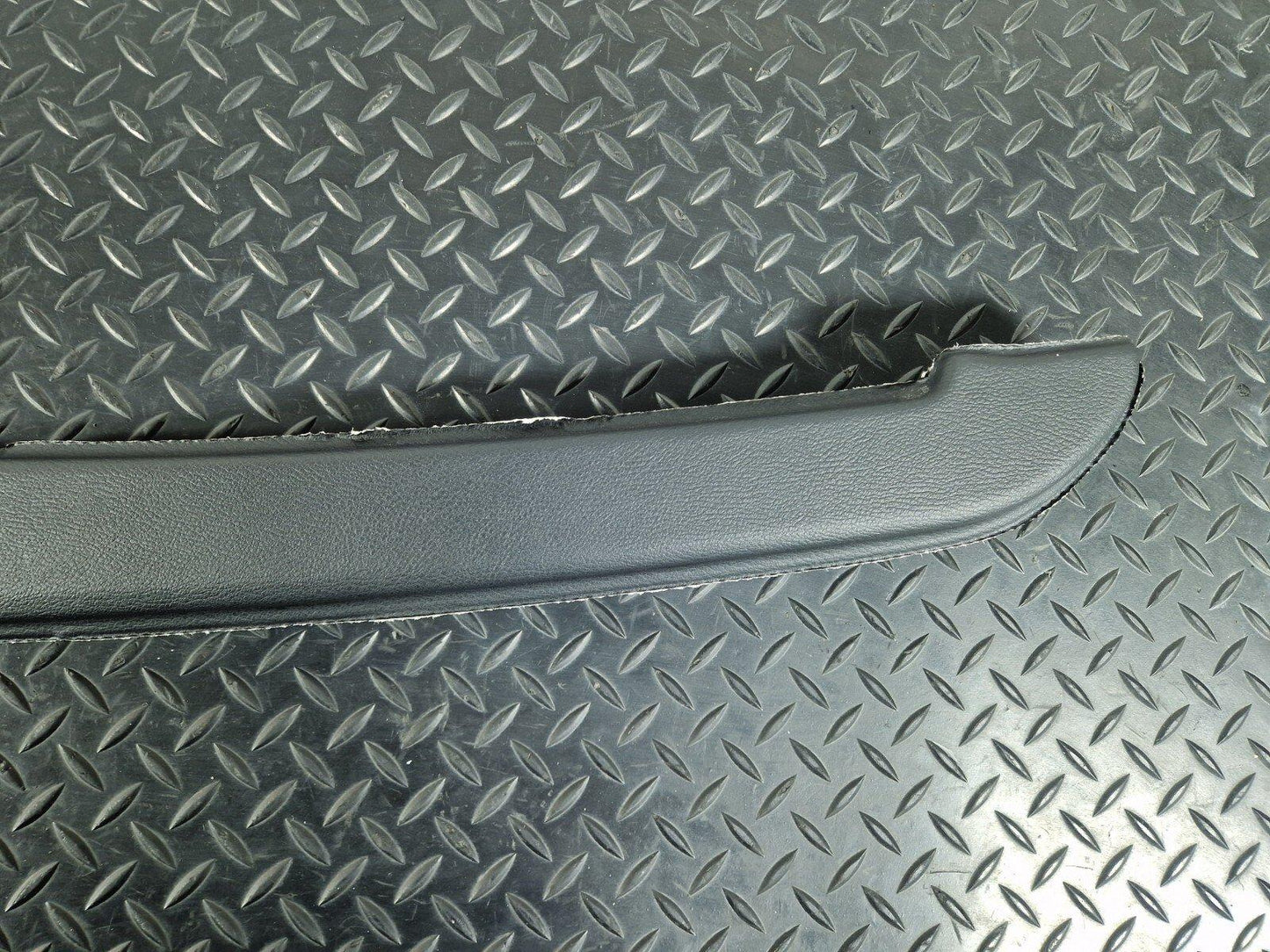 10-13 BMW X5 E70 LCI DRIVERS RIGHT LEATHER COVER PANEL TRIM 0117831