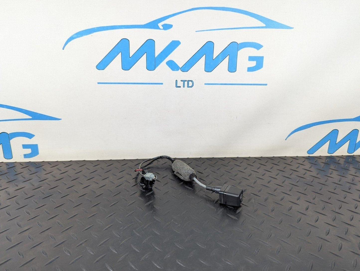 10-17 AUDI A8 4H GENUINE REVERSING CAMERA 8K0980551B