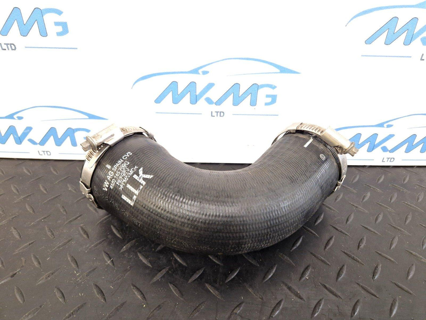 16-20 AUDI Q7 4M GENUINE INTERCOOLER HOSE PIPE 4M0145709G