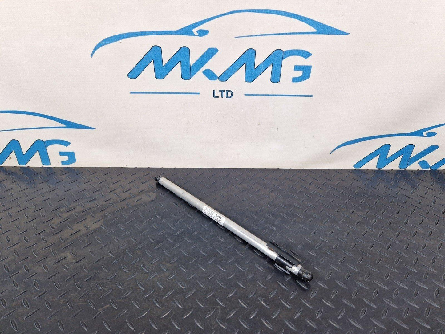 15-18 AUDI A7 4G GENUINE OEM REAR LEFT N/S BOOT TAILGATE GAS STRUT 4G8827857S