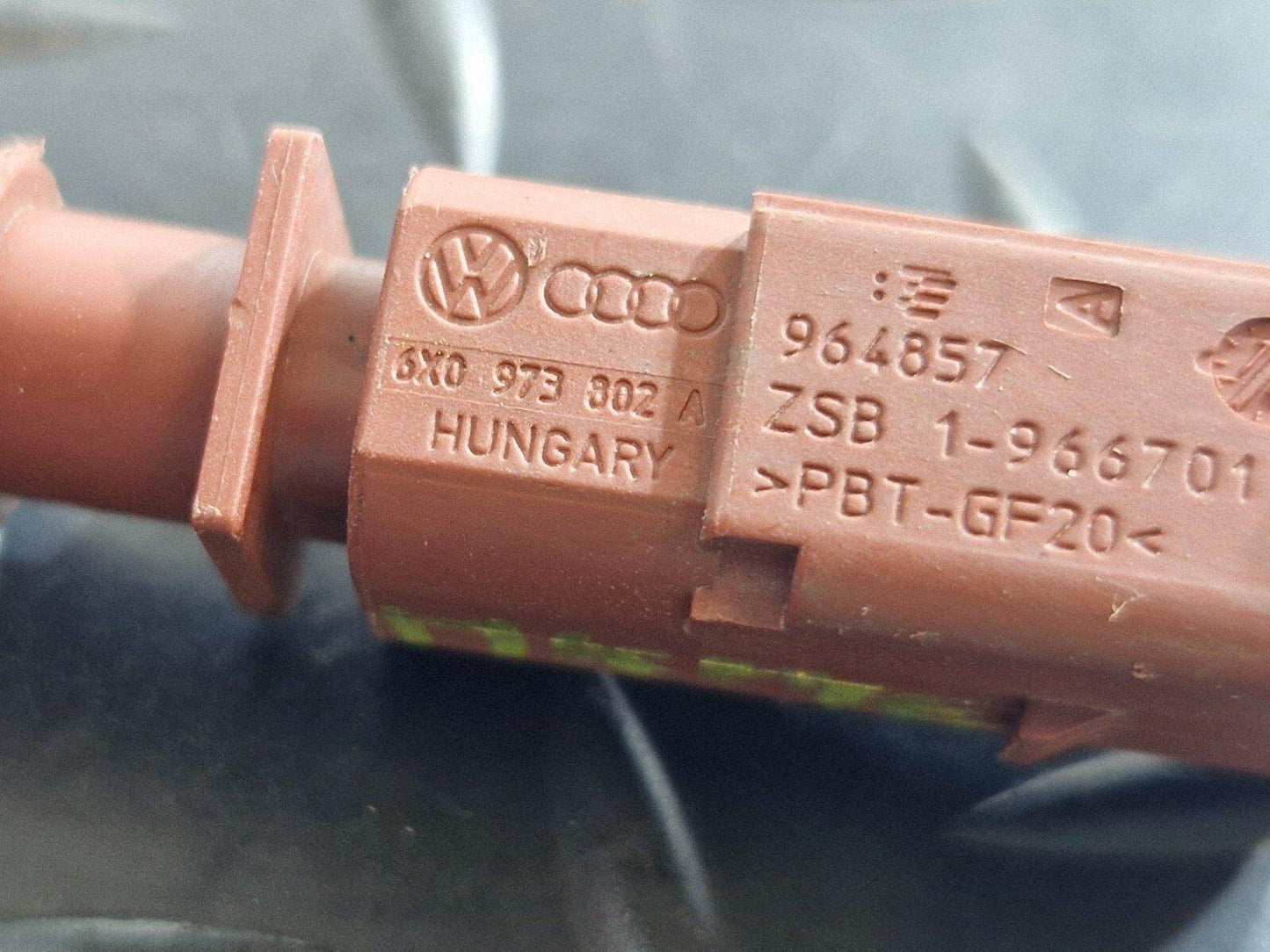12-18 AUDI A6 C7 GENUINE OEM EXHAUST GAS TEMPERATURE SENSOR 4H0906088AB