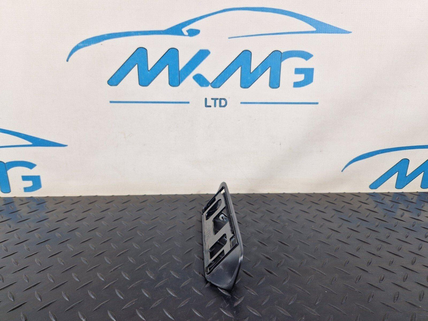 14-19 MERCEDES BENZ GLA X156 OEM INSTRUMENT PANEL COVER TRIM A1176800307