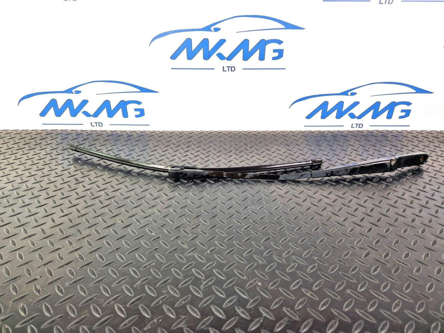 15-18 AUDI A7 4G RIGHT SIDE FRONT WIPER ARM WINDSCREEN WIPER 4G2955408D
