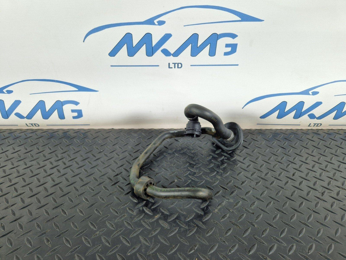16-19 AUDI A4 AVANT B9 S-LINE 3.0TFSI WATER COOLANT PIPE HOSE 8W2121123B