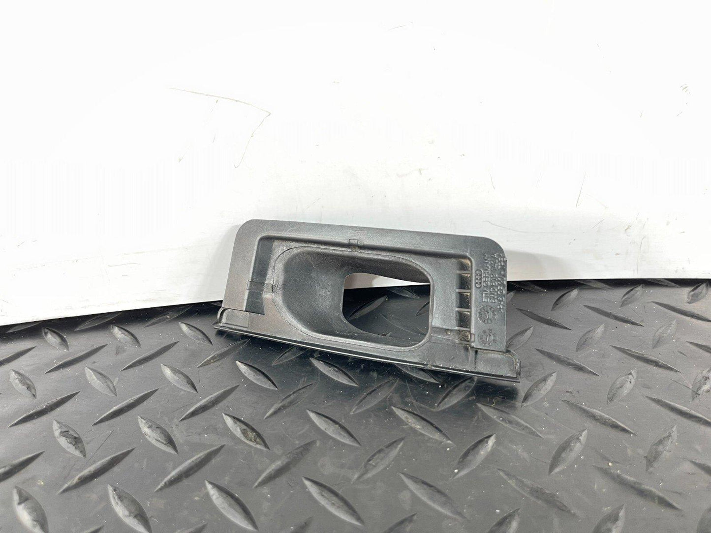 16-19 AUDI A4 B9 GENUINE FRONT LEFT REINFORCEMENT BEAM SEAL 8W0819143A