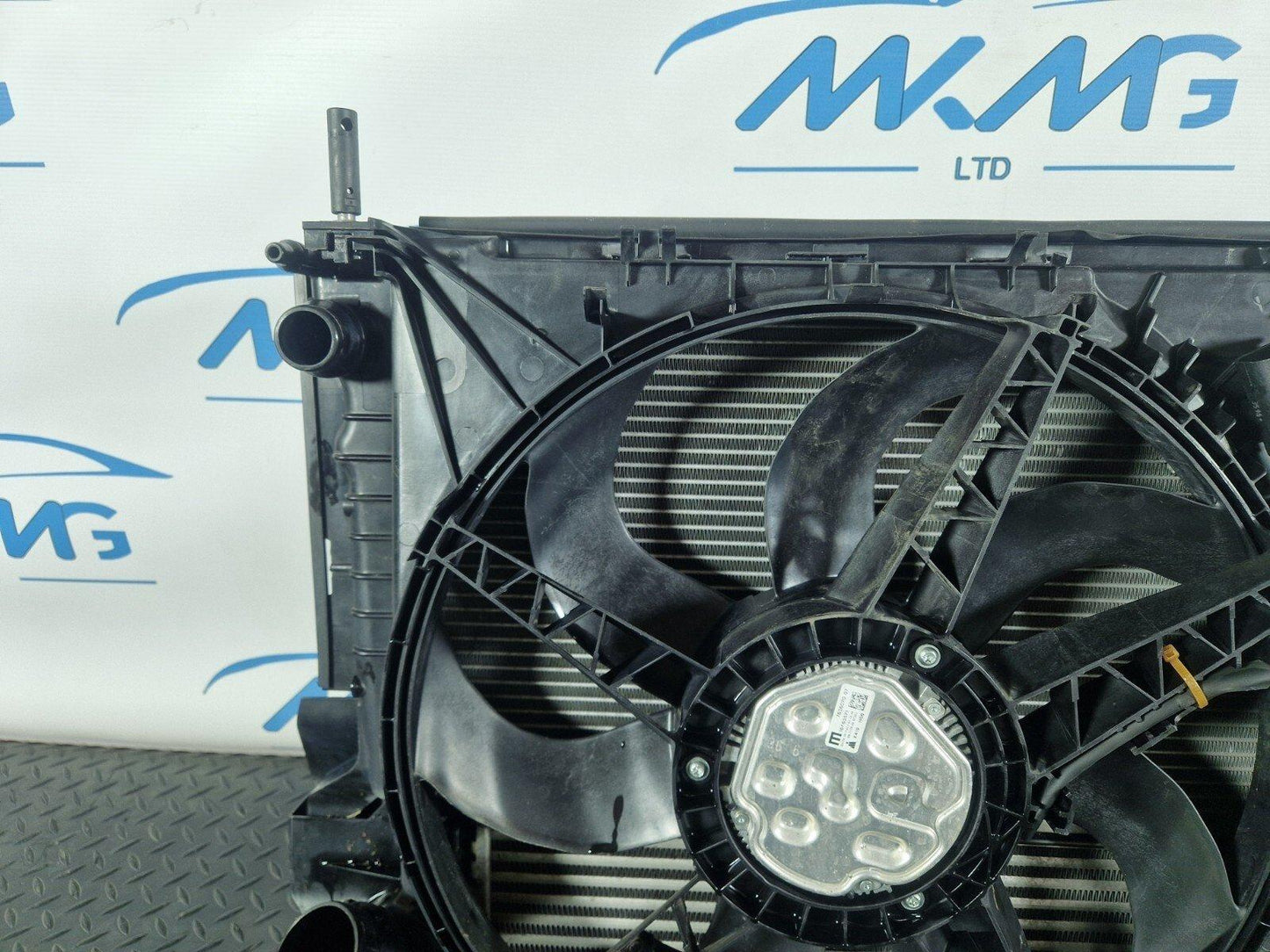 14-21 BMW 2 SERIES F45 F46 218D GENUINE COOLANT RADIATOR & FAN 7617630 7617608
