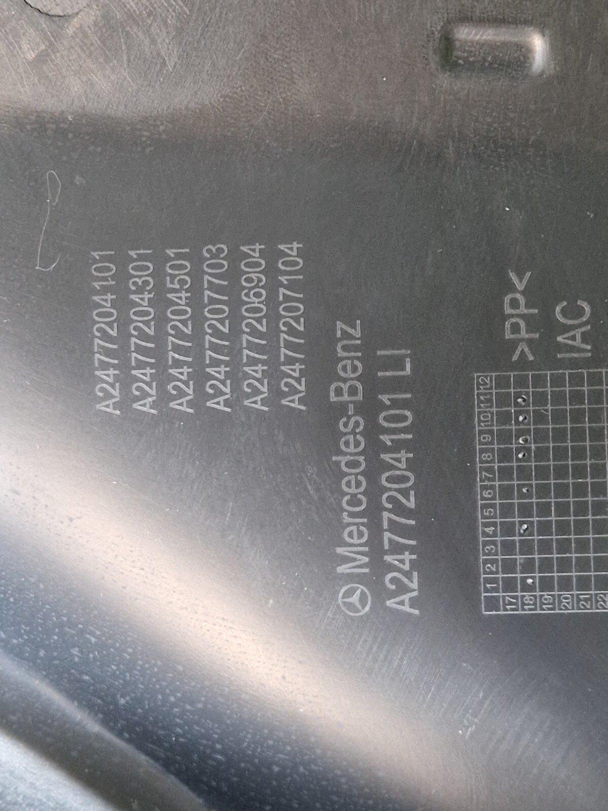 19-ON MERCEDES BENZ B CLASS W247 RONT LEFT N/S DOOR PANEL CARD A2477204702