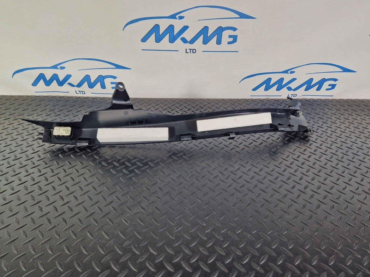 14-21 MERCEDES BENZ W205 REAR LEFT SEAT TRIM & SWITCH A2056906725 A2059058404