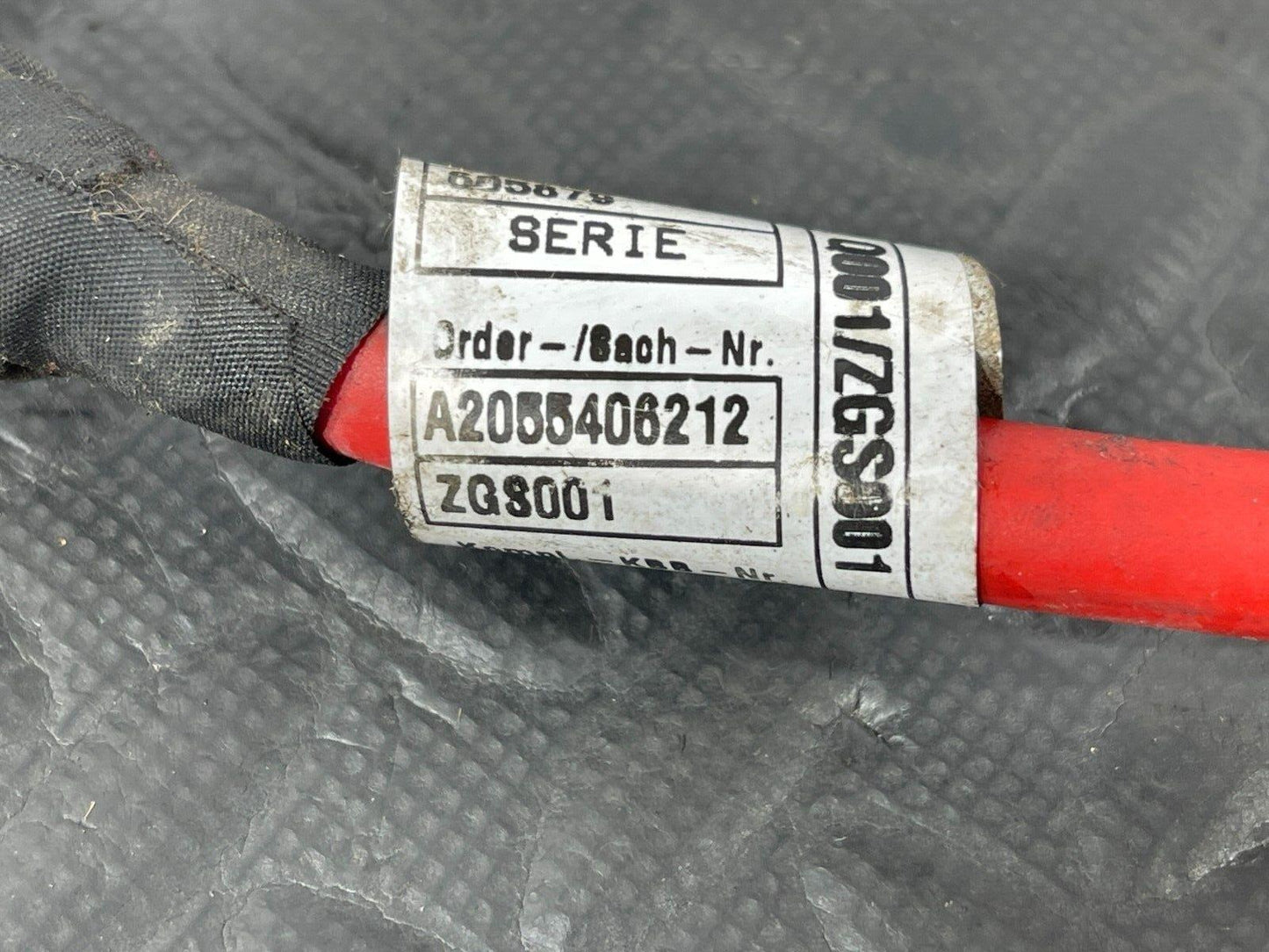14-21 MERCEDES BENZ C300 W205 GENUINE POSITIVE BATTERY CABLE A2055406212